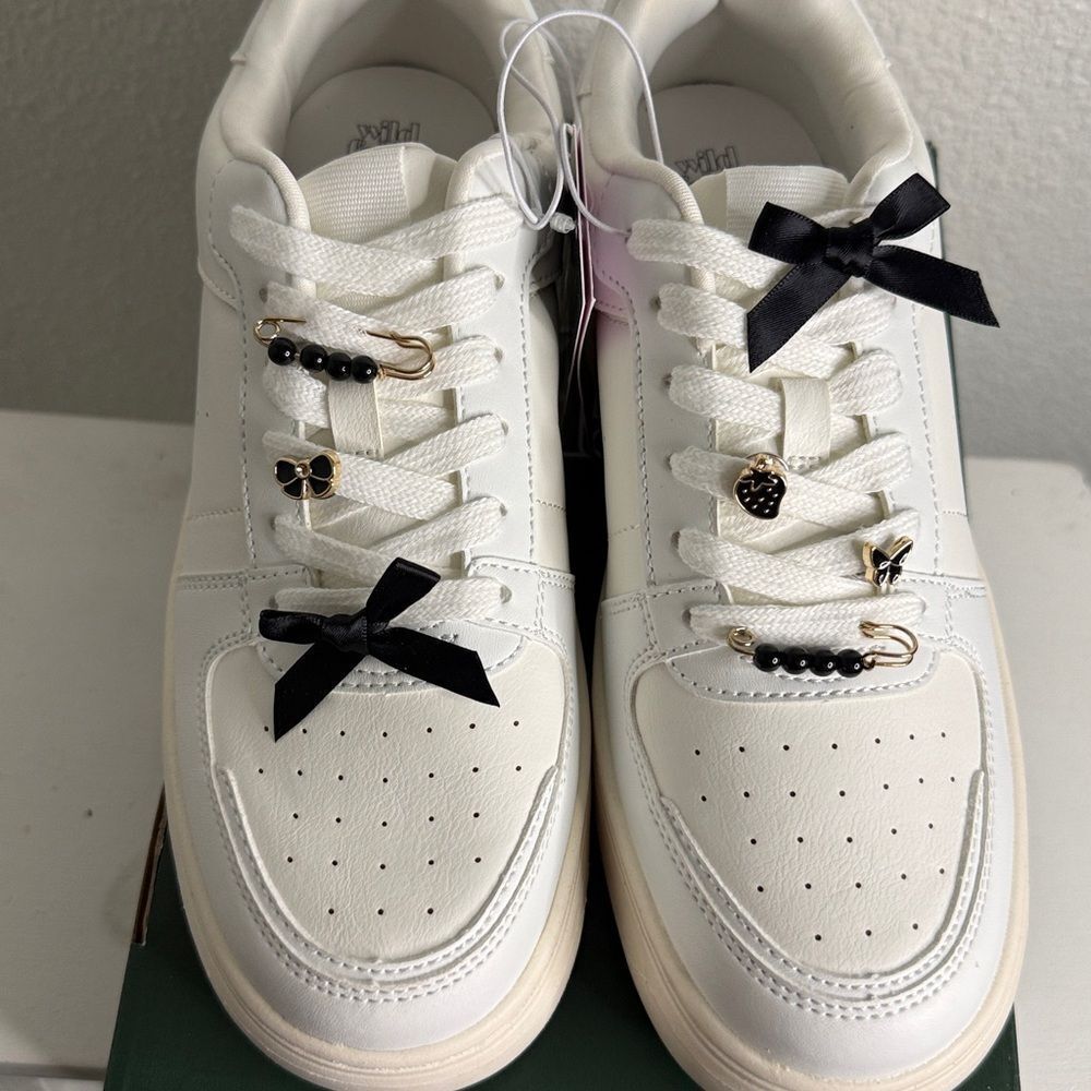 NWT- Wild Fable- Lola sneaker-White -Memory Foam- with custom charms -Size 8. #5